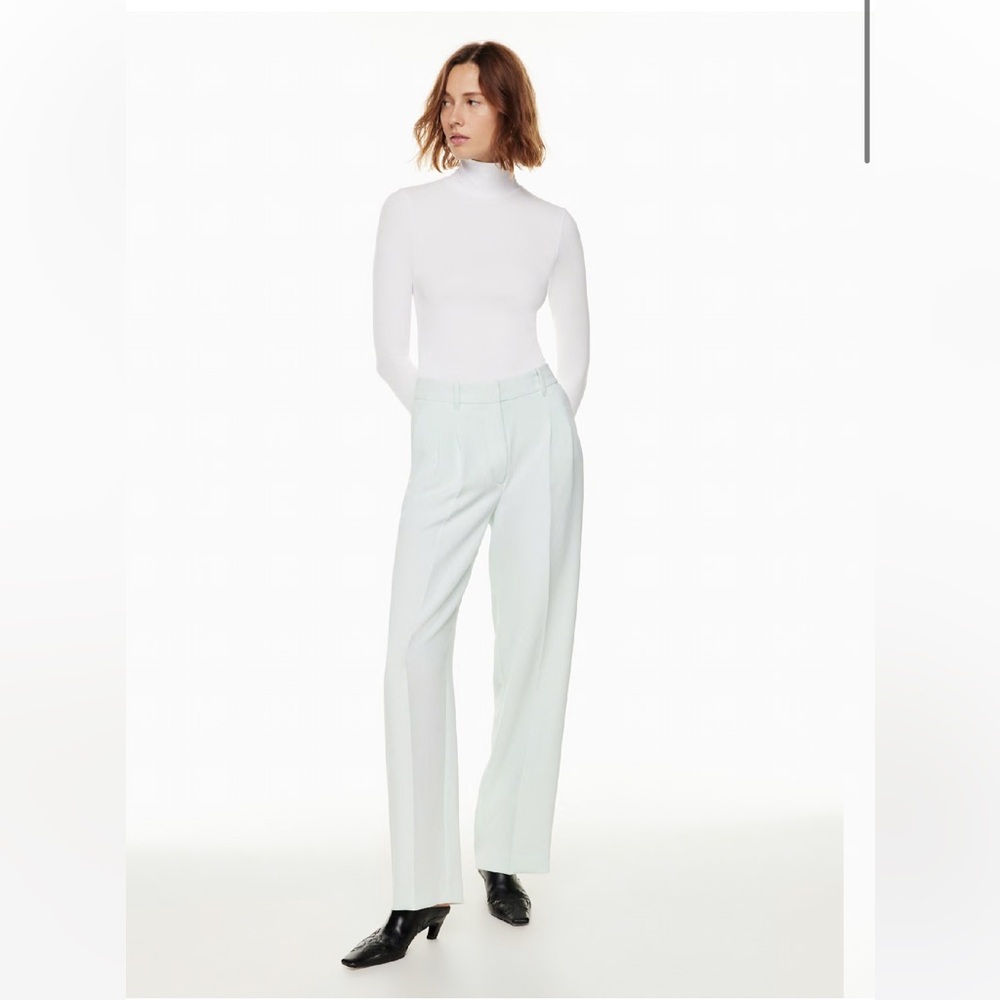 Aritzia White Only Turtleneck NWOT medium - Picture 6 of 8